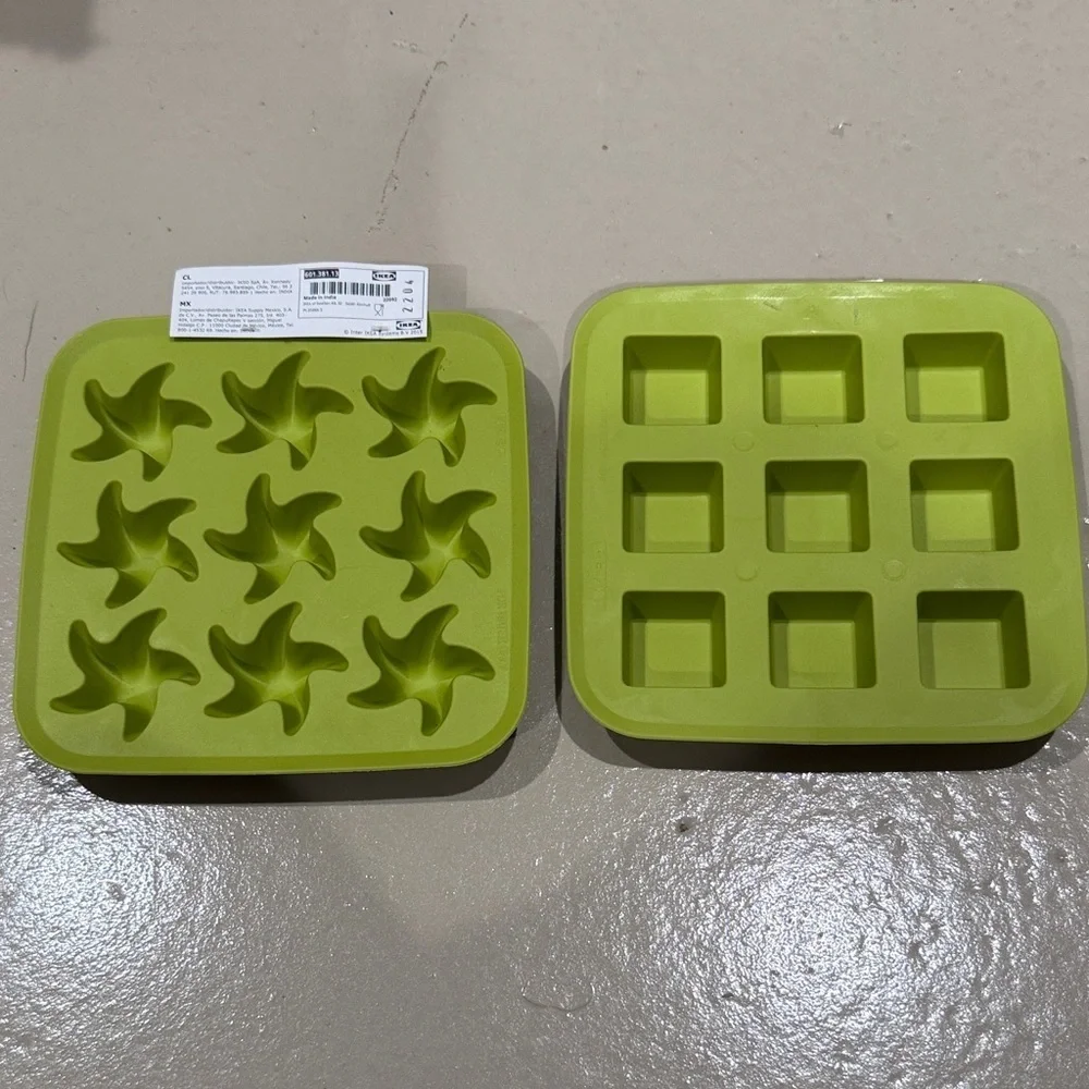 IKEA Green Silicone Star and Square ice cube Mold Set of 2 NWT